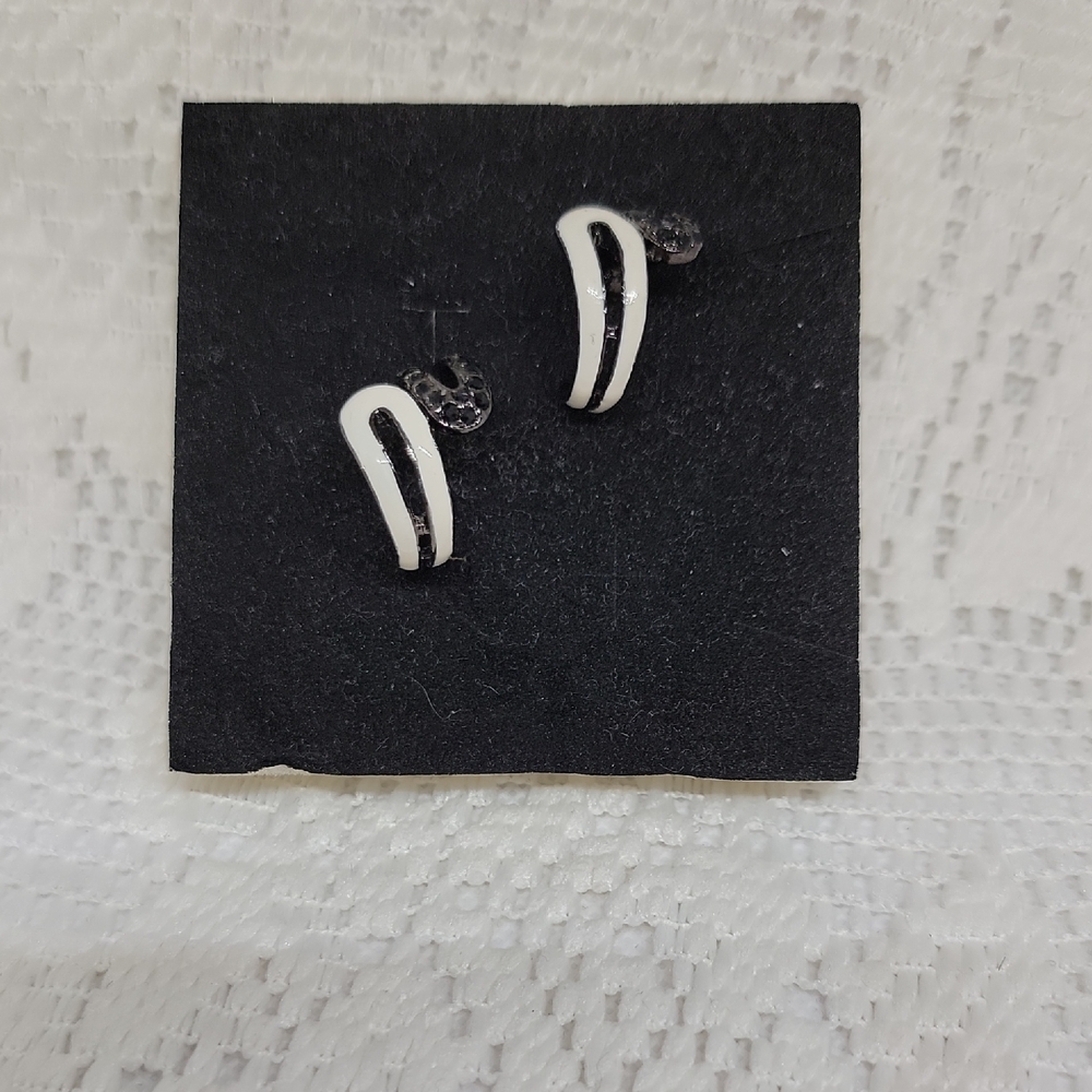 Black and White Stud Earrings Two Tone Bling One Size New